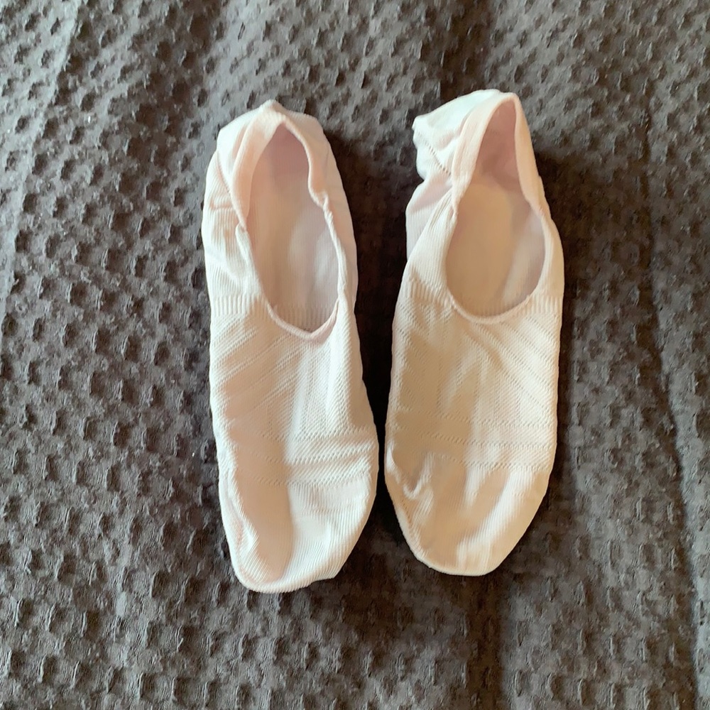 NWOT Lululemon secret sock